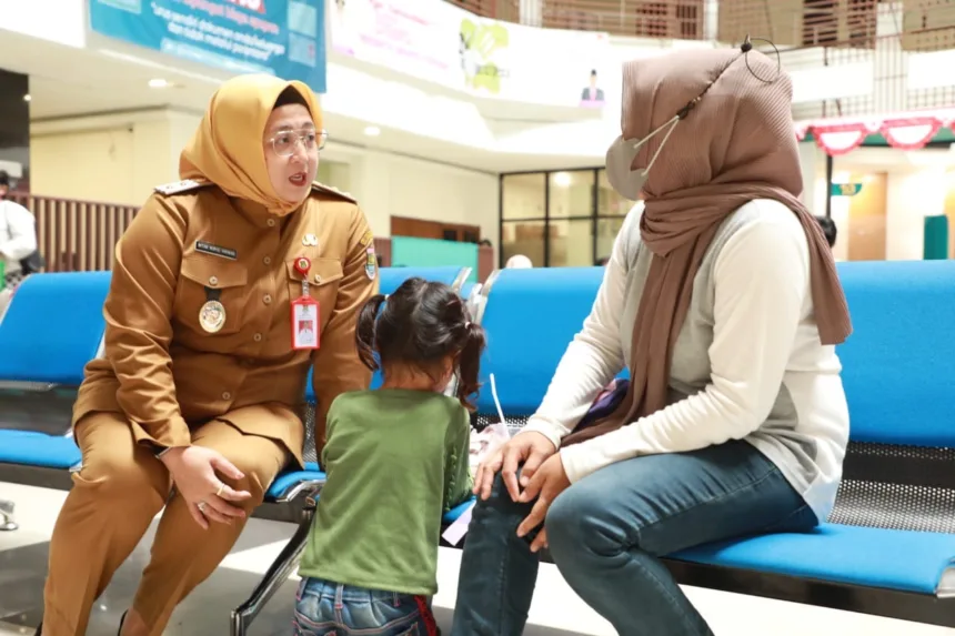 Mudahkan Warga, Wabup Tangerang Minta Pelayanan e-KTP Dilakukan di Kecamatan 1 Wabup Tangerang