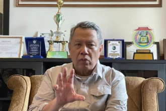 Wali Kota Tangsel Benyamin Davnie