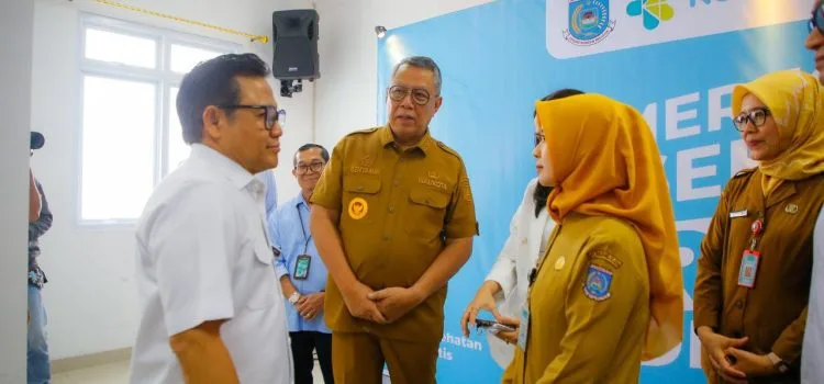 Menko Cak Imin Kunjungi Tangsel, Benyamin Davnie Siapkan 35 Puskesmas untuk Program CKG 1 Menko Cak Imin