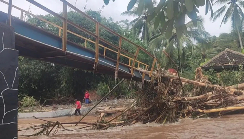 Objek Wisata Kacida Cibuntu Padarincang Hancur Diterjang Banjir 2 Wisata Kacida Cibuntu Padarincang