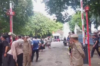 Gate Parkir Stadion MY Kota Serang