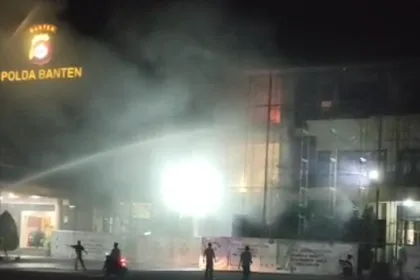 Gedung Mako Polda Banten Kebakaran