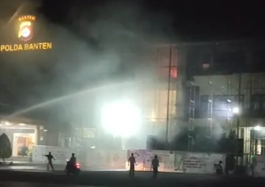 Gedung Mako Polda Banten Kebakaran, Penyebab Masih Diselidiki 1 Gedung Mako Polda Banten Kebakaran