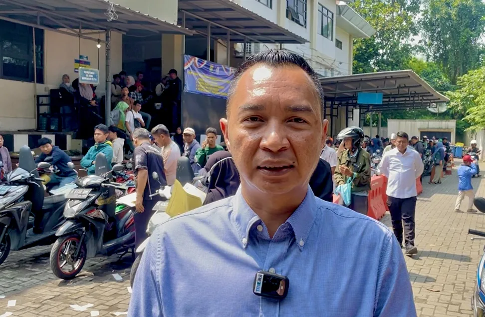 Pemutihan Pajak Kendaraan 2025 di Samsat Ciputat Diserbu Warga 2 Samsat Ciputat