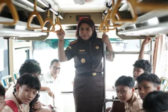 Ngamen Hukum Kejari Tangsel