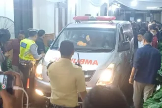 Jenazah Titiek Puspa