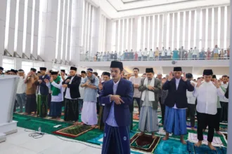 Salat Idulfitri 1446 H di Masjid Al-Ithishom
