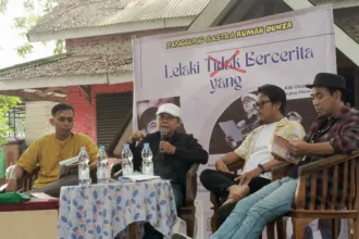 Bedah buku di Rumah Dunia