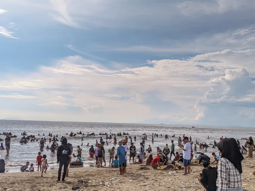 Pantai di Anyer dan Cinangka