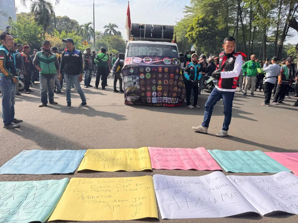 5 Tuntutan Demo Ojol di Serang, Andra Janji Bakal Penuhi 2 Demo ojol di Serang