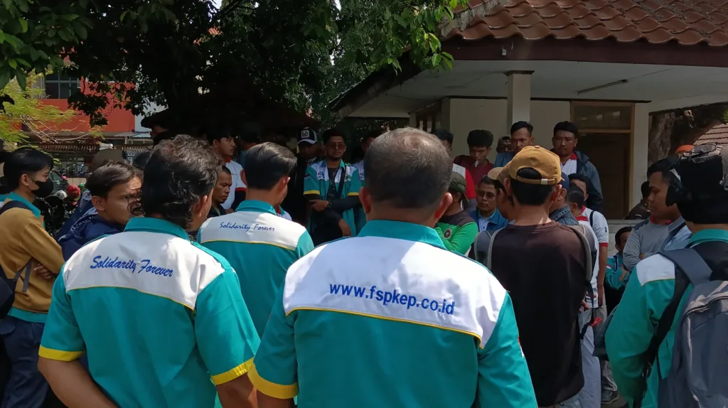 50 Buruh PT Bungasari di PHK, Ini Penyebabnya 2 Buruh PT Bungasari di PHK