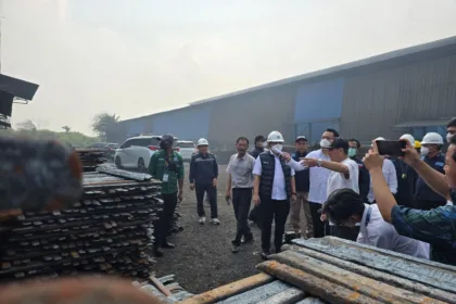 Pabrik peleburan baja di Cikande