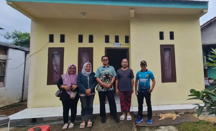 Warga Paku Jaya Bersyukur Rumah Tak Bocor Lagi, Pemkot Tangsel Dapat Apresiasi 1 WhatsApp Image 2025 06 20 at 22.35.11 e1750512621899