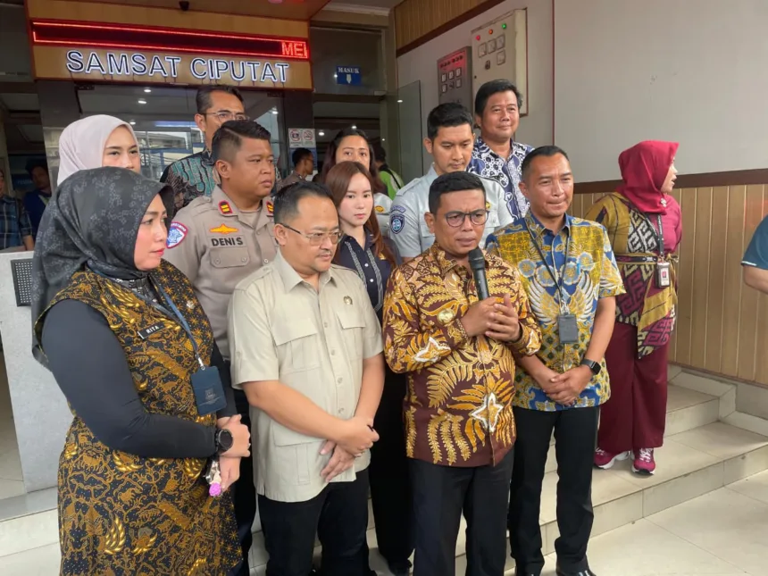 Capaian Realisasi Pajak Kendaraan Bermotor di Banten Fantastis, Segini Nilainya 1 Perpanjang penghapusan denda pajak kendaraan bermotor di Banten