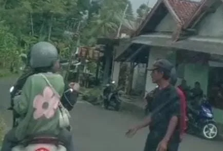 Pungli di Pantai Sawarna