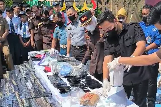 Rokok ilegal di Cilegon