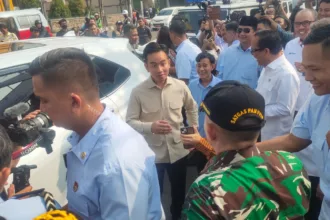 Wapres Gibran Kunjungi Kantor Pos Tangerang