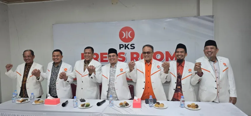 PKS Ganti Pimpinan DPRD Banten Budi Prajogo, Buntut Memo Titipan Siswa SMAN di Cilegon 1 PKS Ganti Pimpinan DPRD Banten