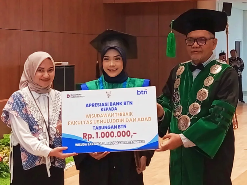 Mahasiswi Terbaik UIN SMH Banten Lulus Tanpa Skripsi 1 Mahasiswi terbaik UIN SMH Banten