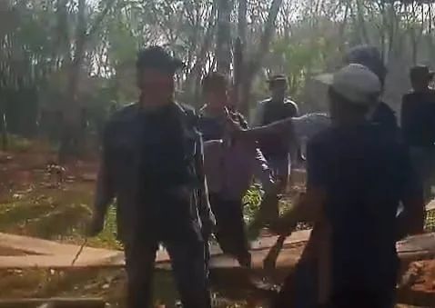 Petani di Lebak Diintimidasi Preman, Saung Dirusak dan Hampir Dibacok 1 Petani di Lebak