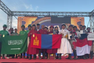 Atlet panahan berkuda Indonesia