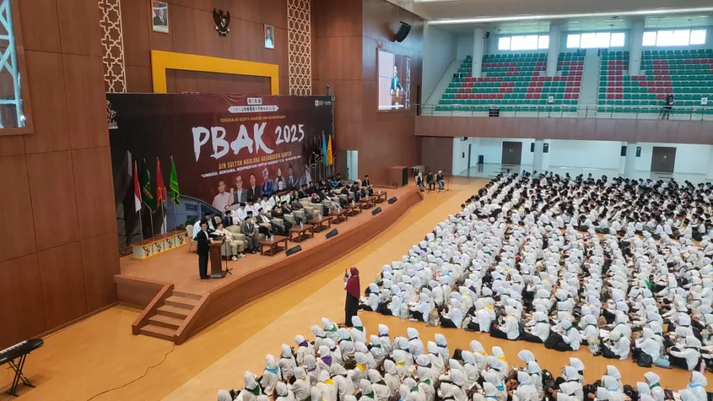 Hari Pertama PBAK UIN SMH Banten, Ribuan Mahasiswa Baru Antusias 2 PBAK UIN SMH Banten