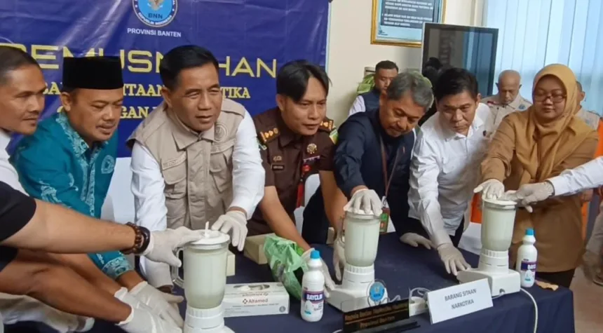 BNN Banten Musnahkan 1,1 Kilo Sabu, Gagalkan Peredaran Senilai Rp1,1 Miliar 1 BNN Banten