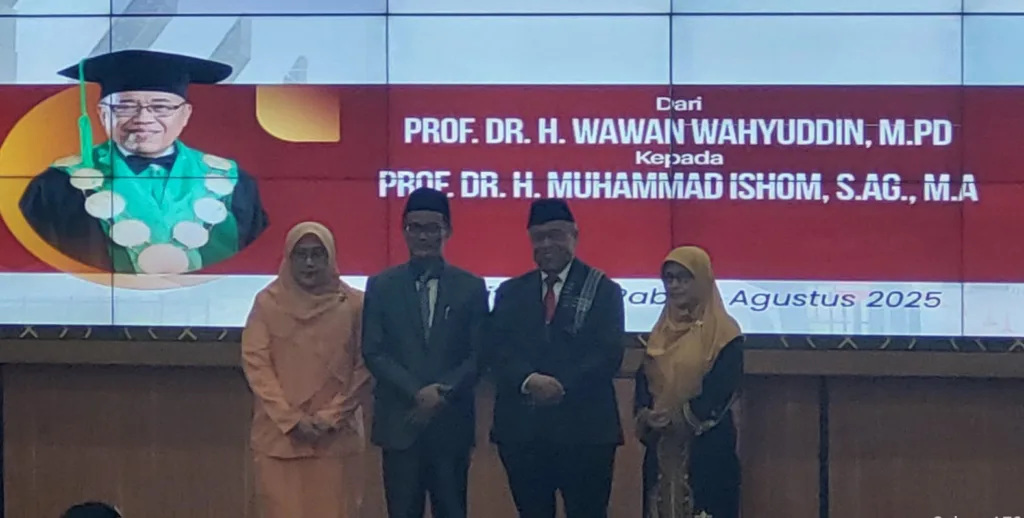 Sertijab Rektor UIN Banten, Prof Ishom Resmi Gantikan Prof Wawan 2 Sertijab Rektor UIN Banten