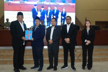 04eb15ee cef2 4761 9135 acd78326748e