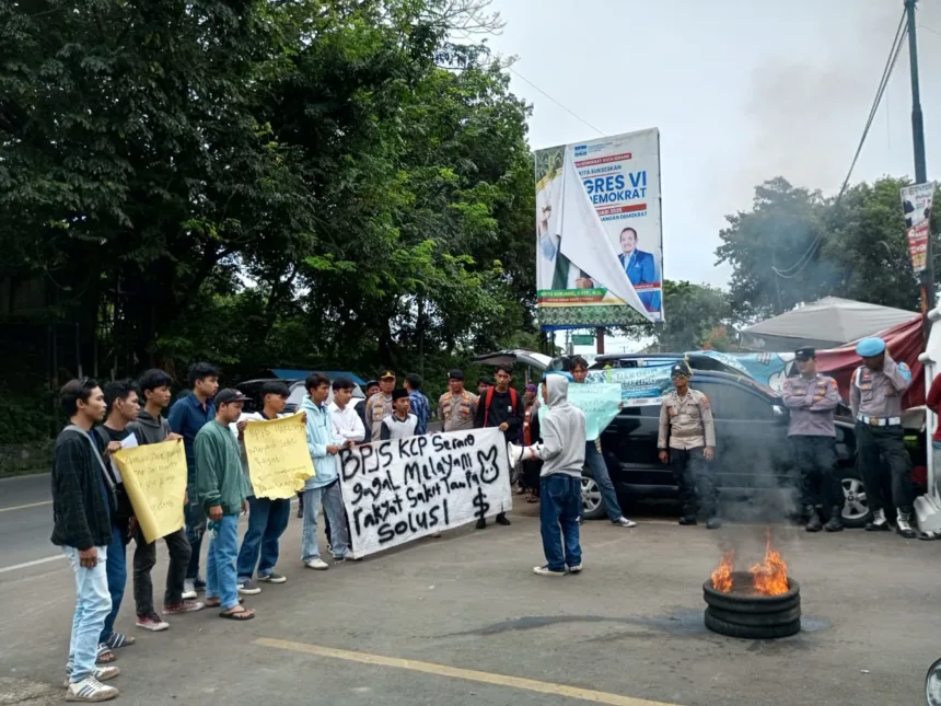 Mahasiswa Demo BPJS Ketenagakerjaan Serang, Ini Tuntutannya 1 Demo BPJS Ketenagakerjaan Serang