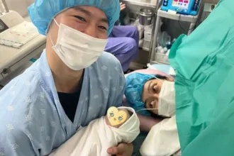 Rizka Natakusumah melahirkan