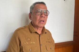 Wali Kota Tangsel Benyamin Davnie