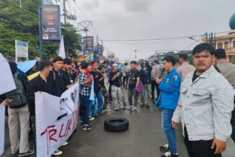 Truk ODOL di Kramatwatu