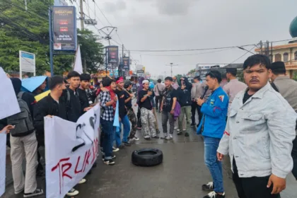 Truk ODOL di Kramatwatu