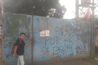 Pabrik plastik di Tigaraksa