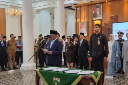 Gubernur Banten Andra Soni