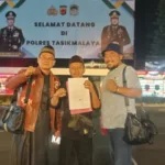 Pedagang pentol cilok