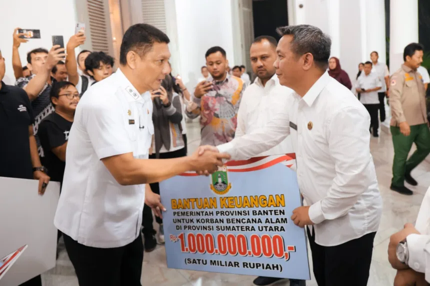 Pemprov Banten Salurkan Bantuan Rp3 Miliar untuk Korban Banjir di Sumatera 1 Pemprov Banten
