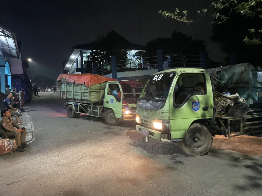 Janggalnya Penolakan Pembuangan Sampah dari Kota Tangsel 1 Sampah Kota Tangsel