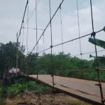 Jembatan gantung di Lebak