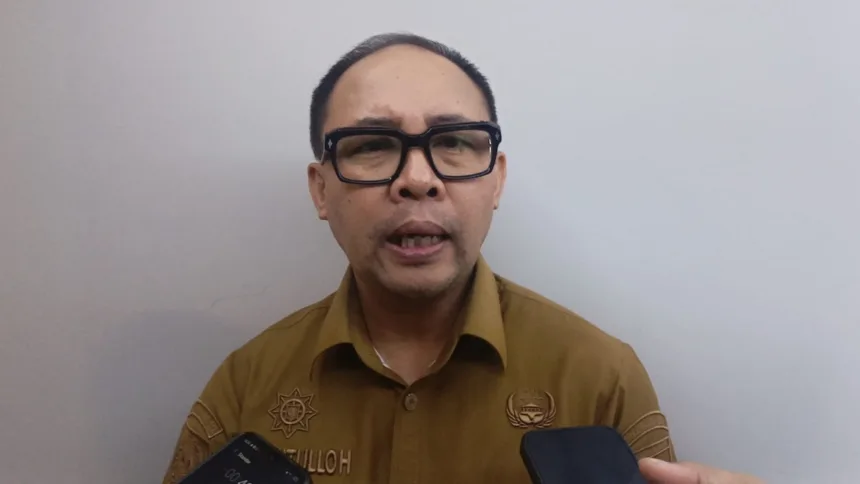 DLH Kota Tangsel Uji Kandungan Zat Kimia Kali Jaletreng Pasca Kebakaran Gudang Pestisida di Taman Tekno 1 DLH Kota Tangsel