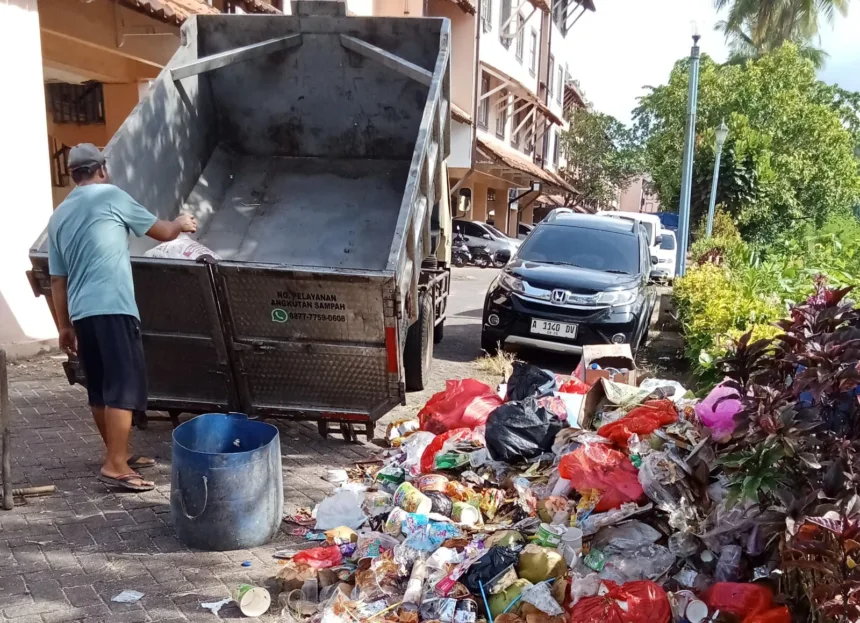sampah di Pandeglang