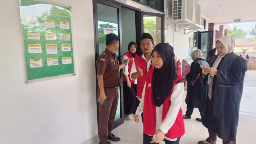 Sidang Kasus Dugaan Pencurian Sepatu Adidas, Tiga Karyawan Nikomas Terancam 7 Tahun Penjara 1 Karyawan Nikomas