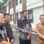 Tukang ojek di Pandeglang