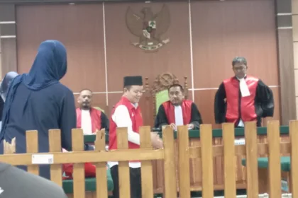 penambang ilegal di Gunung Pinang