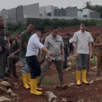 Wakil Wali Kota Tangsel Pilar Saga Ichsan tinjau pool taksi hijau di ciater