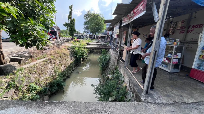 Warga Kota Serang
