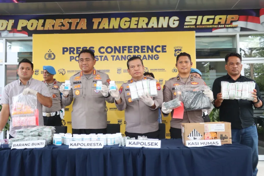 Polresta Tangerang Ungkap Peredaran Obat Keras Ilegal, Dua Bandar Diamankan 1 obat keras ilegal