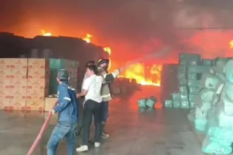 Pabrik plastik di Jawilan