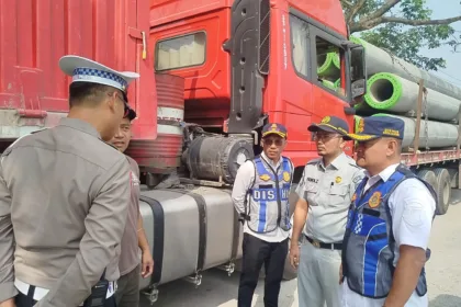 Truk tambang di Cilegon